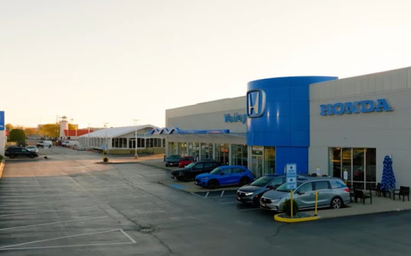 Valley Honda — Honda dealer in Aurora