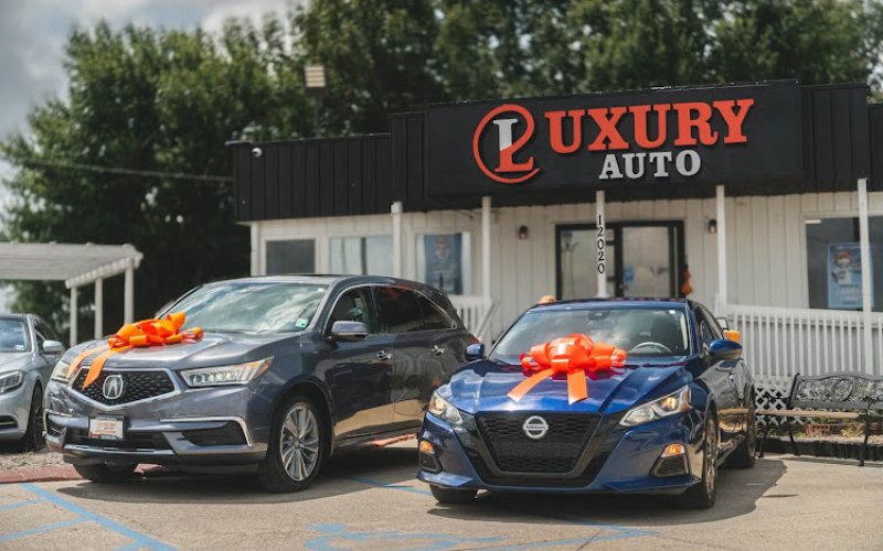 Luxury Auto — Car dealer in Baton Rouge