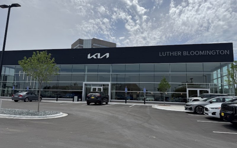 Luther Kia of Bloomington — Kia dealer in Bloomington