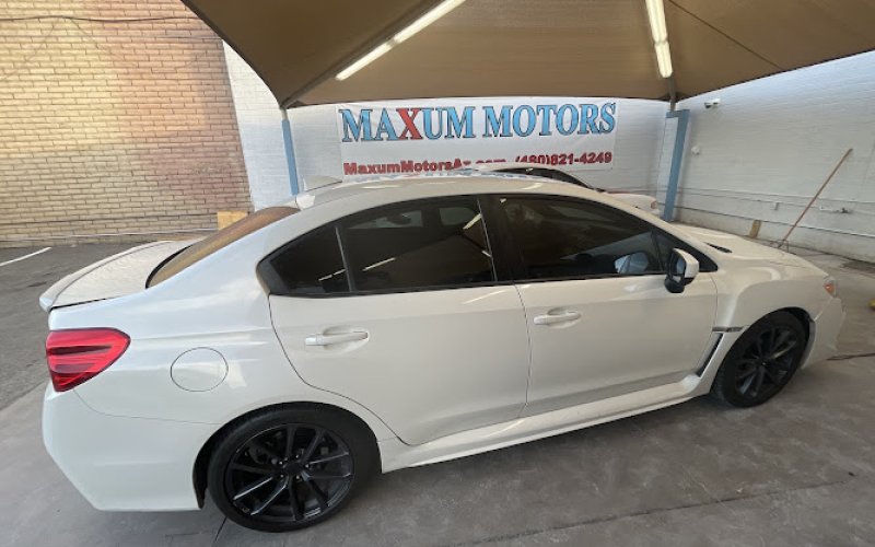 Maxum Motors