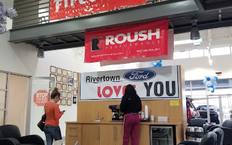 Group 1 Ford of Rivertown — Ford dealer in Columbus