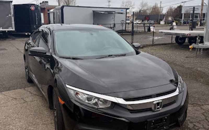 Eddies auto sales — Car dealer in Gresham