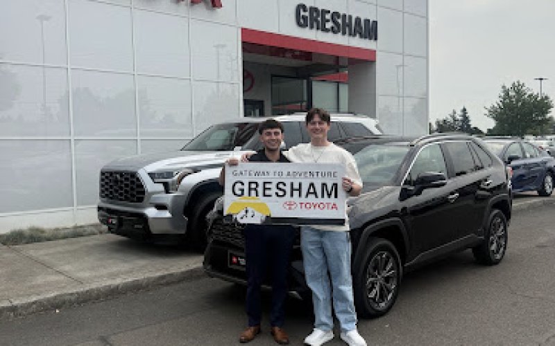 Gresham Toyota — Toyota dealer in Gresham