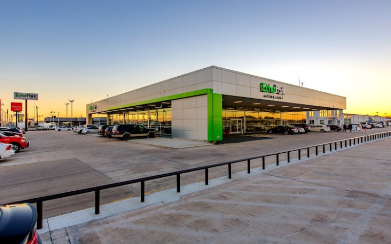 EchoPark Automotive Houston (North Freeway)