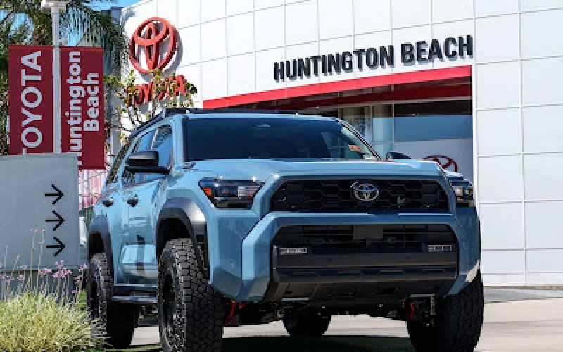Toyota of Huntington Beach — Toyota dealer in Huntington Beach