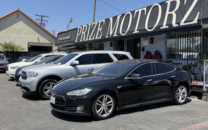 PRIZE MOTORZ — Used car dealer in Inglewood
