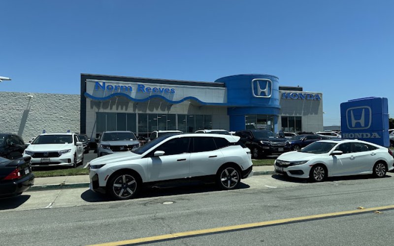Irvine Auto Center — Auto market in Irvine