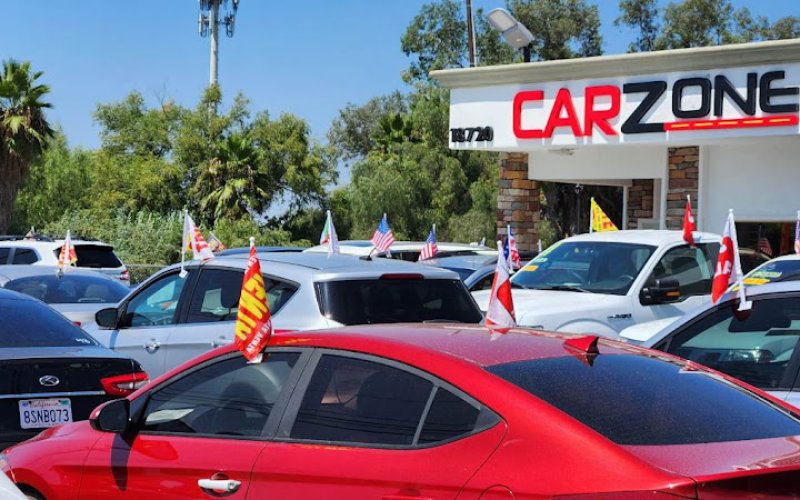 CarZone Dealership in Riverside