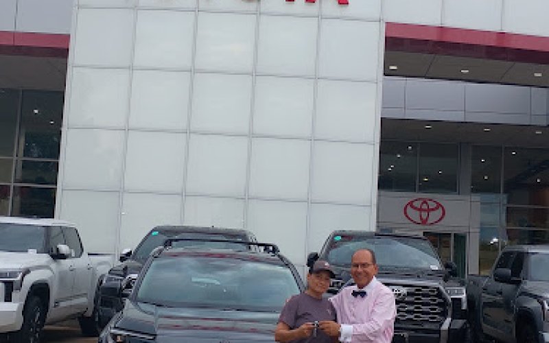 Pat Lobb Toyota of McKinney