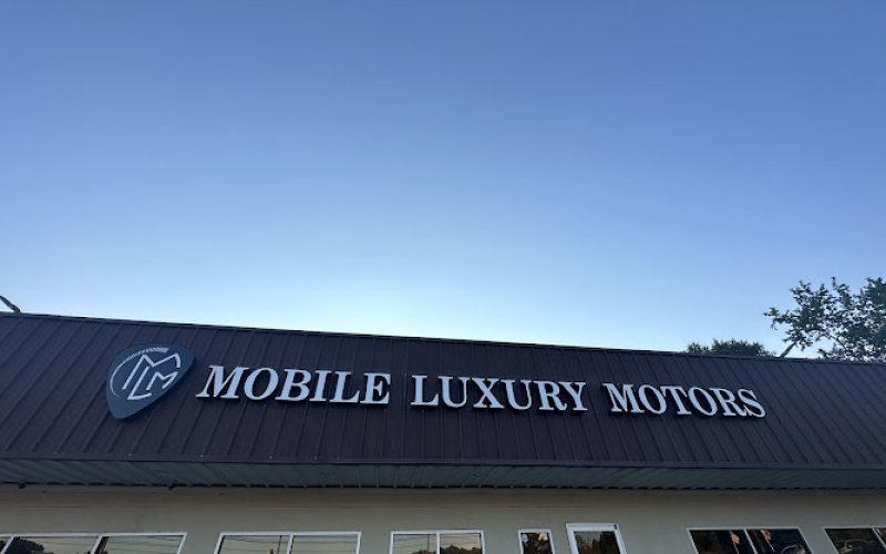 MOBILE LUXURY MOTORS