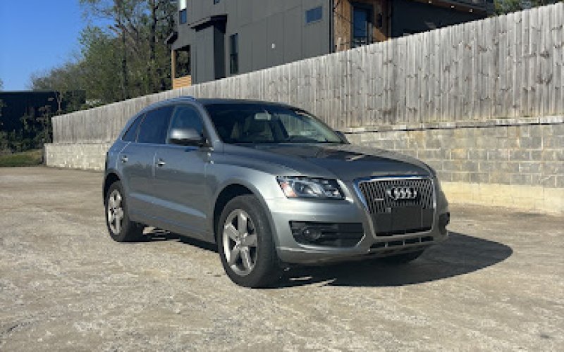 Le Auto Sales