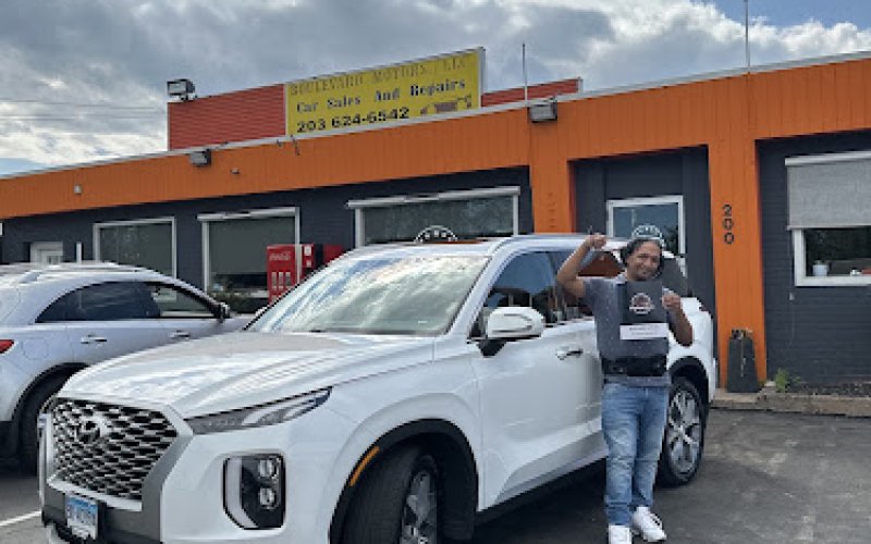 Boulevard Motors — Used car dealer in New Haven