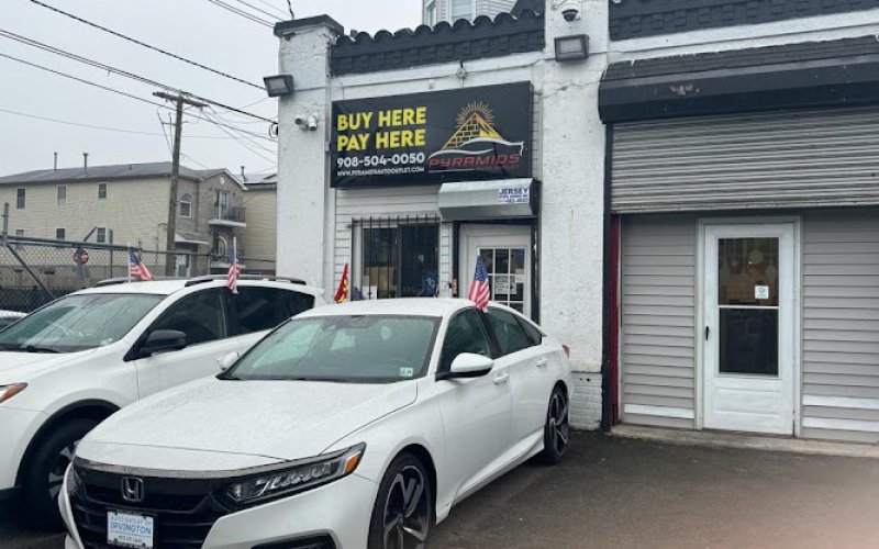 Pyramids Auto Outlet / Buy Here Pay Here of Newark — Used car dealer in Newark