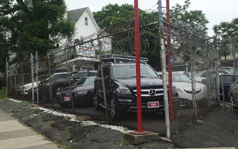 Market Auto Sales