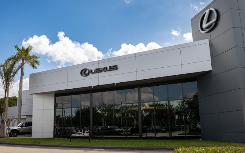 Lexus of Pembroke Pines