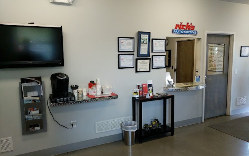 Rich's Automotive Sales & Service — Car dealer in Reading