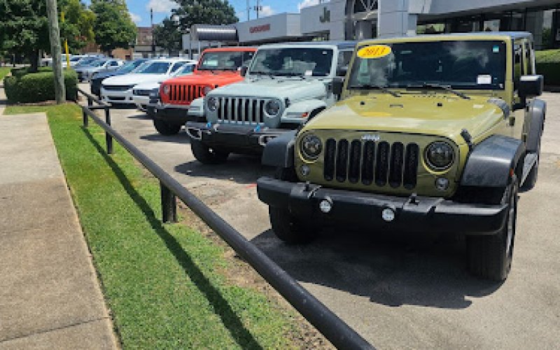 Hallmark Chrysler Dodge Jeep Ram