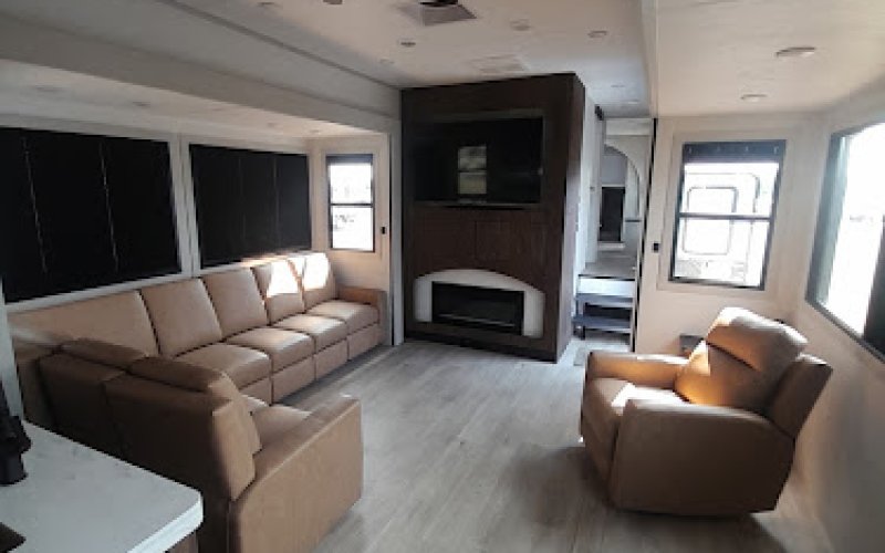 Glass City Auto — RV dealer in Toledo