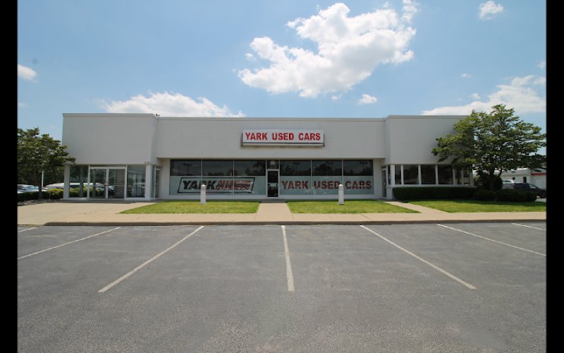 Yark Used Cars — Used car dealer in Toledo