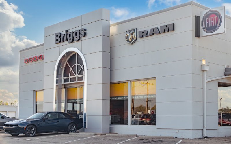 Briggs Dodge Ram — Car dealer in Topeka