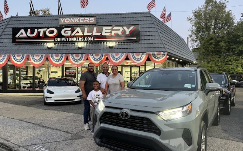 Yonkers Auto Gallery — Car dealer in Yonkers